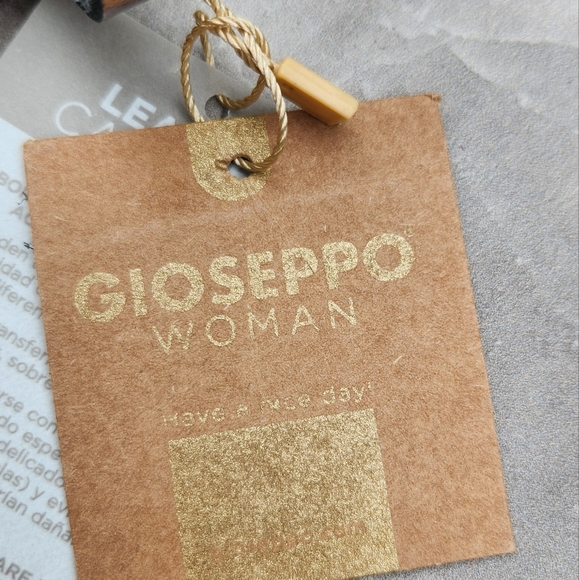 NEW!! Spanish brand GIOSEPPO silver strappy sandals in size 7.5 - Picture 10 of 16